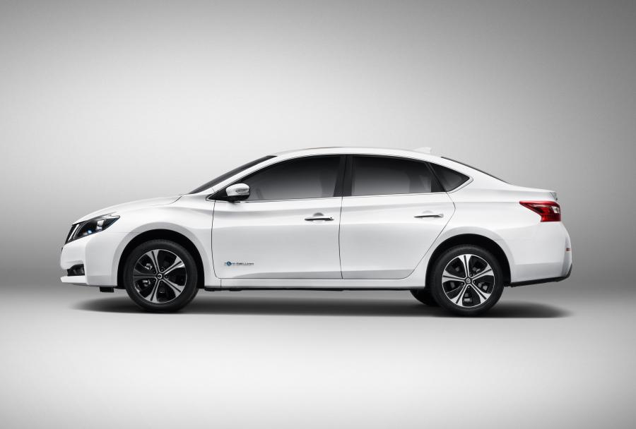  Nissan Sylphy Zero Emission (NB17) 2018 года  (CN) (фото 6 из 13)